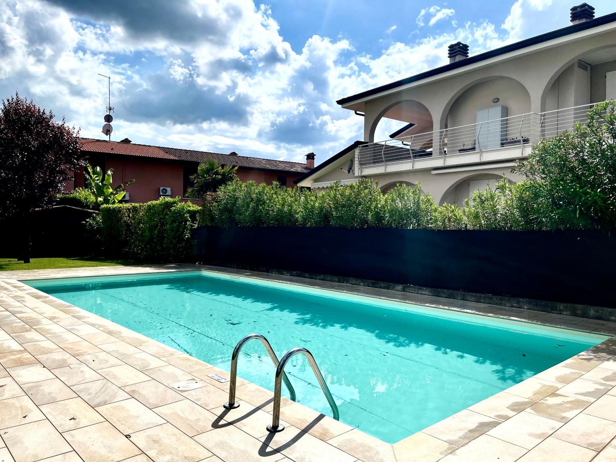 Dimora Di Charme Con Piscina E Giardino,Vicina Alla Spiaggia Сирмионе Экстерьер фото
